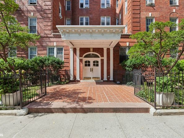 360 Clinton Avenue 5T, Brooklyn NY 11238