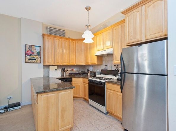 300 East 6th Street, New York NY 10003