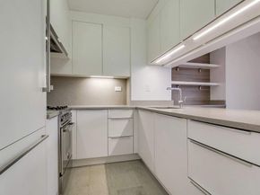 161 West 61st Street 15E, New York NY 10023