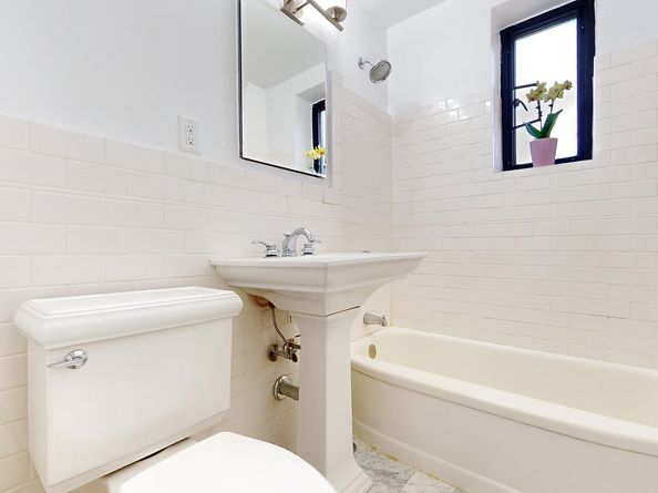 14 Bogardus Place 4W, New York NY 10040