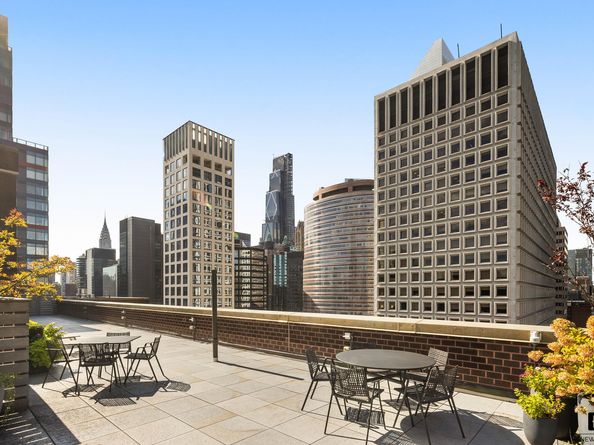 245 East 54th Street 3JK, New York NY 10022