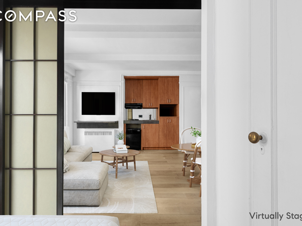 155 East 49th Street 3EE, New York NY 10017