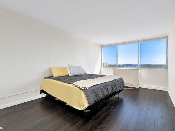 2 Bay Club Drive 7X, Queens NY 11360
