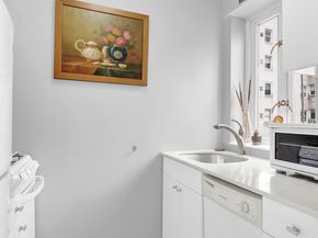 166 East 63rd Street 9B, New York NY 10065