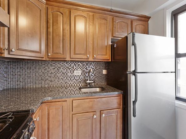 520 East 81st Street 7N, New York NY 10028