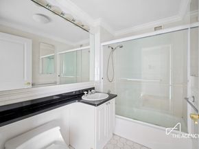 400 East 90th Street 10F, New York NY 10128