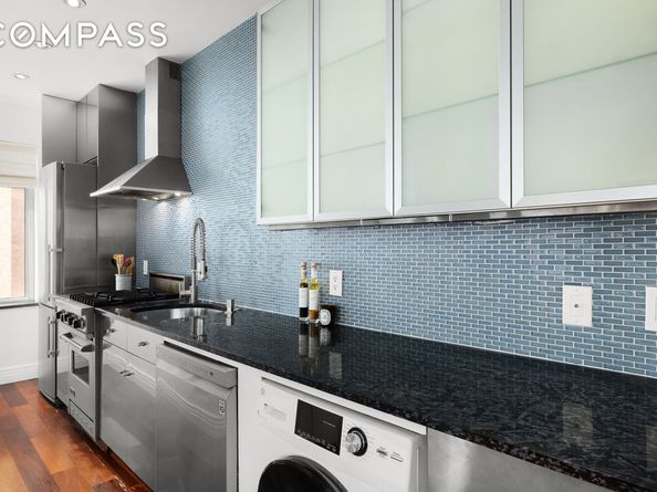 165 West 20th Street 3L, New York NY 10011