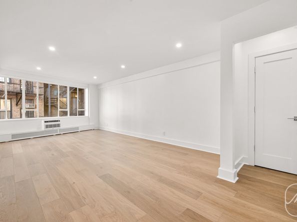 15 West 12th Street 7A, New York NY 10011