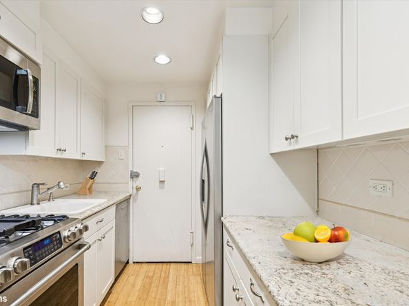 60 Sutton Place S 3HS, New York NY 10022