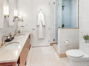 300 East 55th Street 17C, New York NY 10022