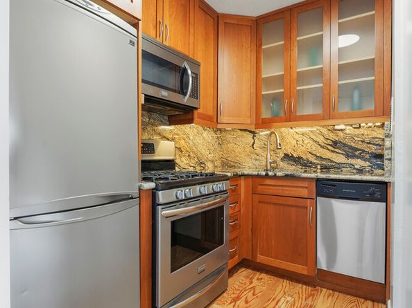 39-60 54th Street 7N, Queens NY 11377