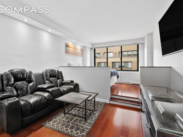 16 West 16th Street 14LS, New York NY 10011