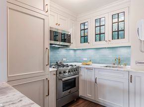 430 West 34th Street 16F, New York NY 10001