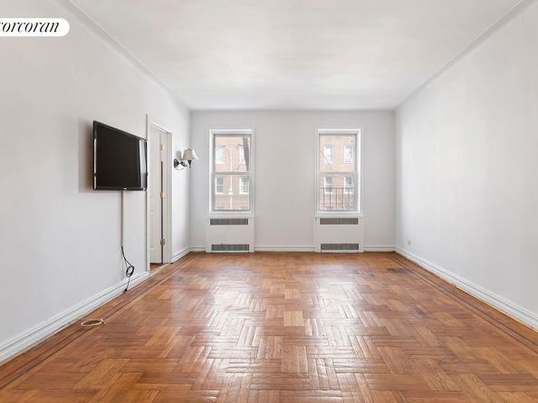 414 Albemarle Road 2E, Brooklyn NY 11218