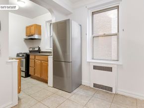 414 Albemarle Road 2E, Brooklyn NY 11218