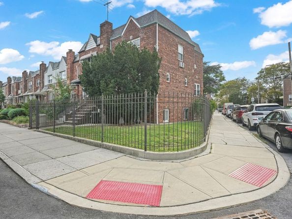 2136 East 28th Street, Brooklyn NY 11229