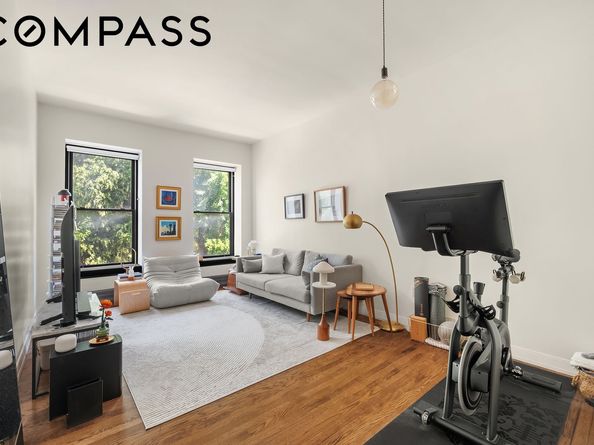 422 West 20th Street 2B, New York NY 10011