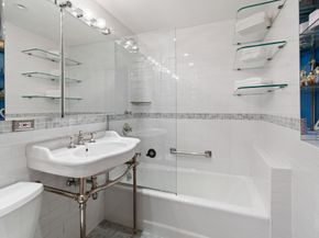 45 West 54th Street 8A, New York NY 10019