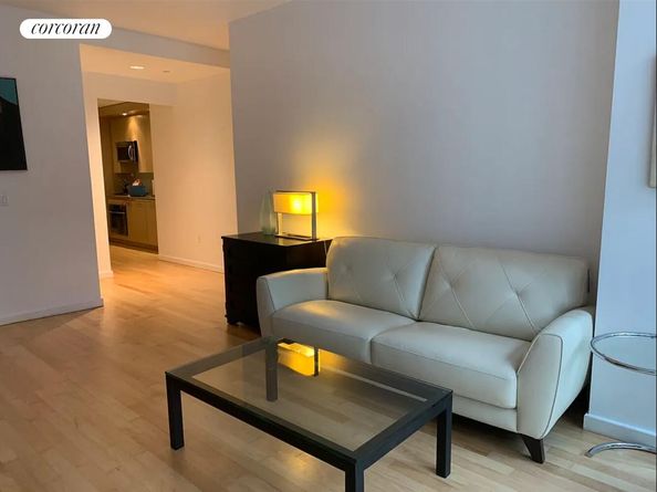 1600 Broadway 11F, New York NY 10019