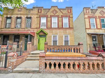 587 Osborn Street