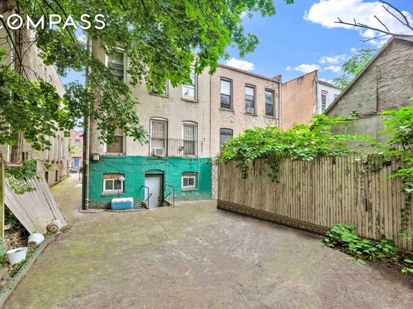 587 Osborn Street, Brooklyn NY 11212