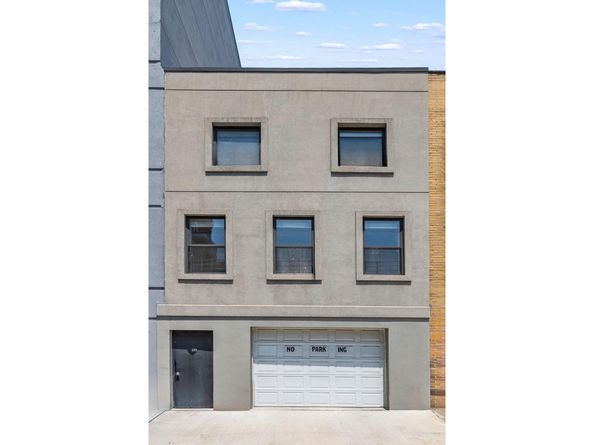 469 Grand Street, Brooklyn NY 11211