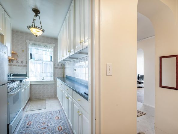 251 Seaman Avenue 6A, New York NY 10034