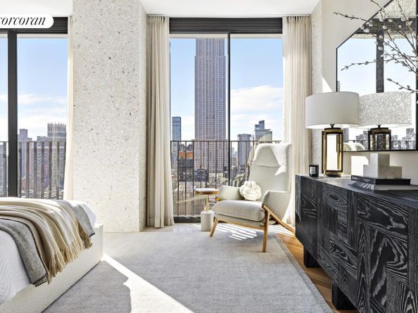 16 West 40th Street 25B, New York NY 10018
