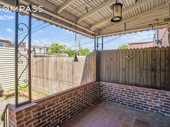 20-10 27th Street, Queens NY 11105