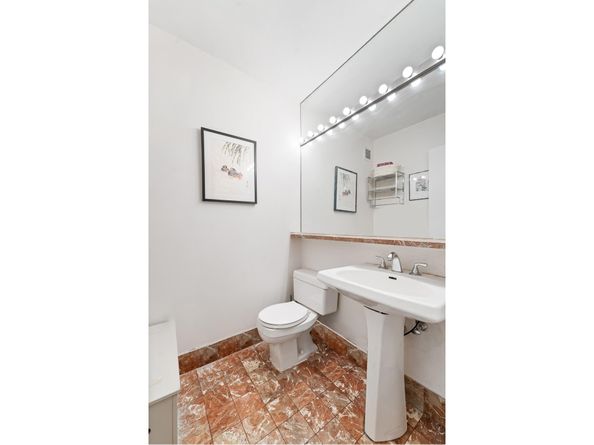 245 East 93rd Street 22C, New York NY 10128