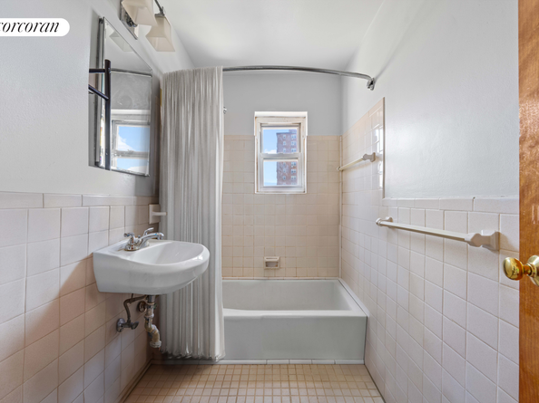 3240 Riverdale Avenue 6J, Bronx NY 10463