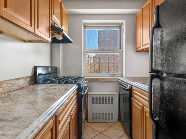 3240 Riverdale Avenue 6J, Bronx NY 10463