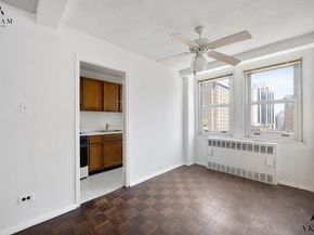 310 East 70th Street 10L, New York NY 10021