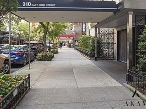 310 East 70th Street 10L, New York NY 10021