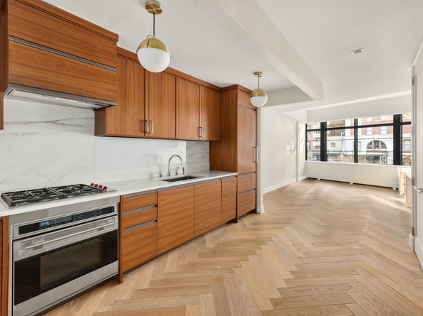 150 Charles Street 2ES, New York NY 10014