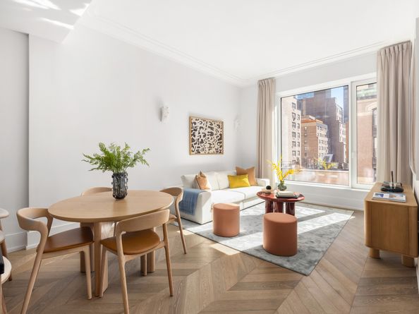 660 Lexington Avenue 4C, New York NY 10022