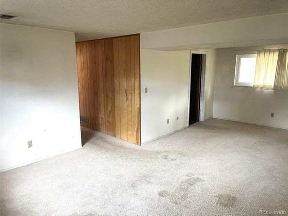 1280 Dearborn Street, Aurora CO 80011