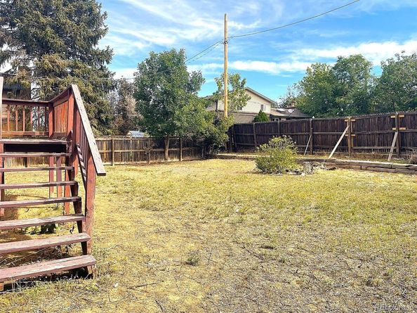 1280 Dearborn Street, Aurora CO 80011