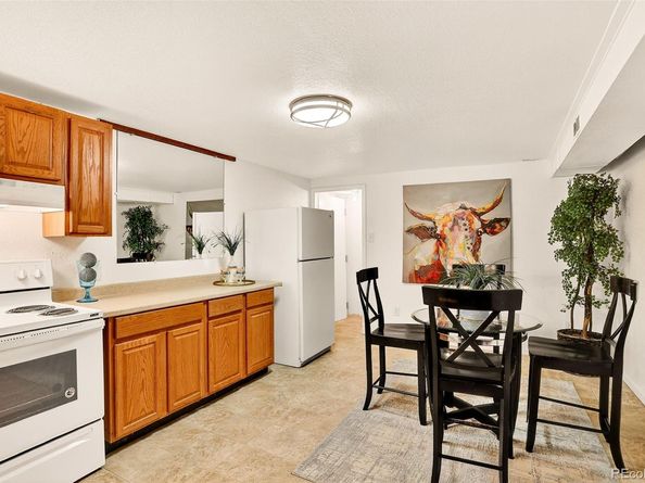 7028 W 70th Avenue, Arvada CO 80003