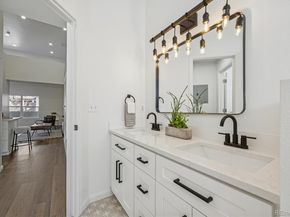 18241 E Flora Place C, Aurora CO 80013