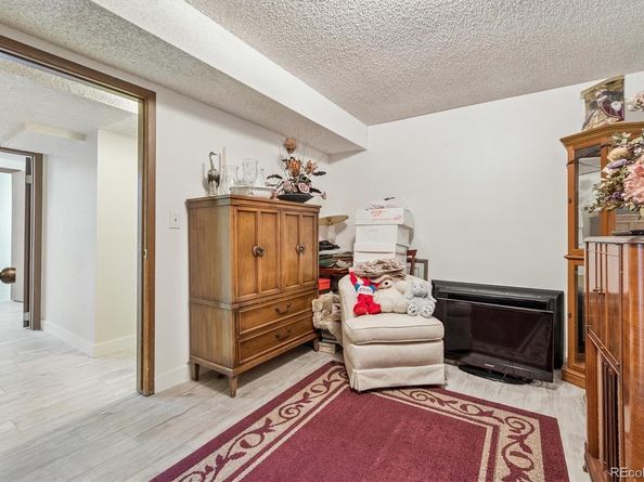 12024 E Maple Avenue, Aurora CO 80012