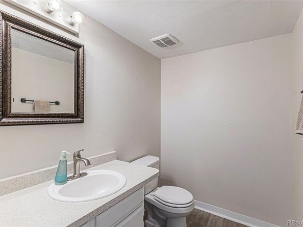 4262 E Maplewood Way, Centennial CO 80121