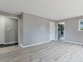 11612 Del Mar Parkway, Aurora CO 80010