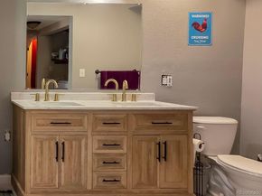 Undisclosed Address #3311383, Aurora CO 80015