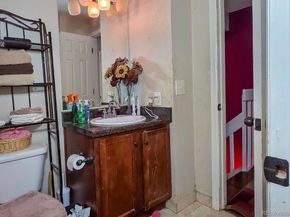 Undisclosed Address #3311383, Aurora CO 80015