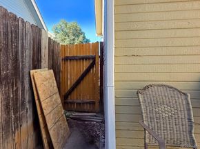 Undisclosed Address #3311383, Aurora CO 80015