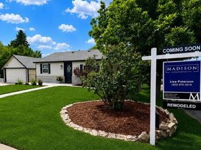 6005 S Sycamore Street, Littleton CO 80120