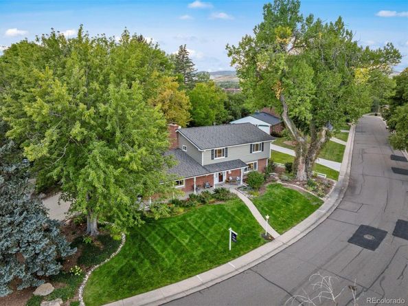 11954 W Applewood Knolls Drive, Lakewood CO 80215