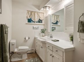 11954 W Applewood Knolls Drive, Lakewood CO 80215