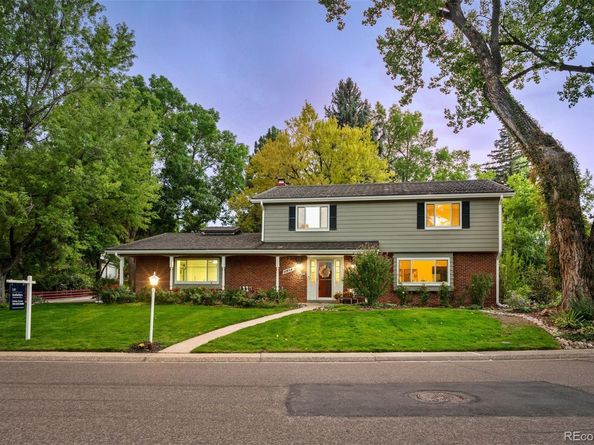 11954 W Applewood Knolls Drive, Lakewood CO 80215